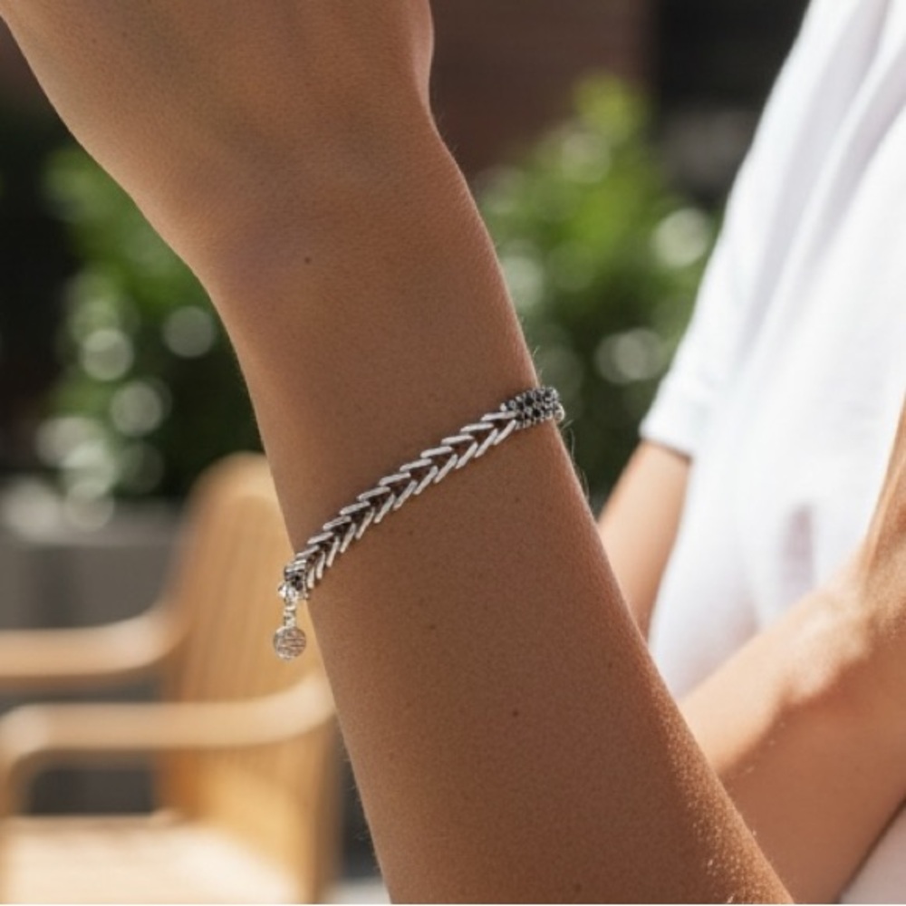 🩶ALEX & ANI🩶Flapper Jet Vintage 66 Spark of Revelry Silver Bracelet/EUC